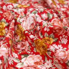 Tissu coton rouge à motif champ de pivoine rose, vert et beige | pretty mercerie | mercerie en ligne