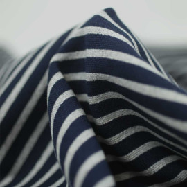 Tissu jersey maille tricoté ( ou bord-côte ) à motif rayé bleu marine et gris